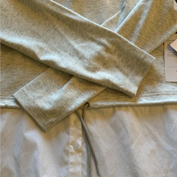 NWT Athleta Gallery Hoodie Top - Ladies size Medium - Picture 10 of 11